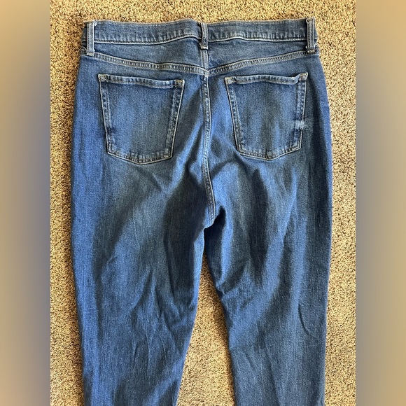 Women’s Old Navy extra high-rise sky-hi straight secret smooth pockets - Picture 6 of 7